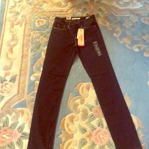 LEVI’S JEANS WITH TAGS